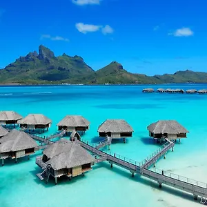 ***** Üdülőközpont Four Seasons Francia Polinézia